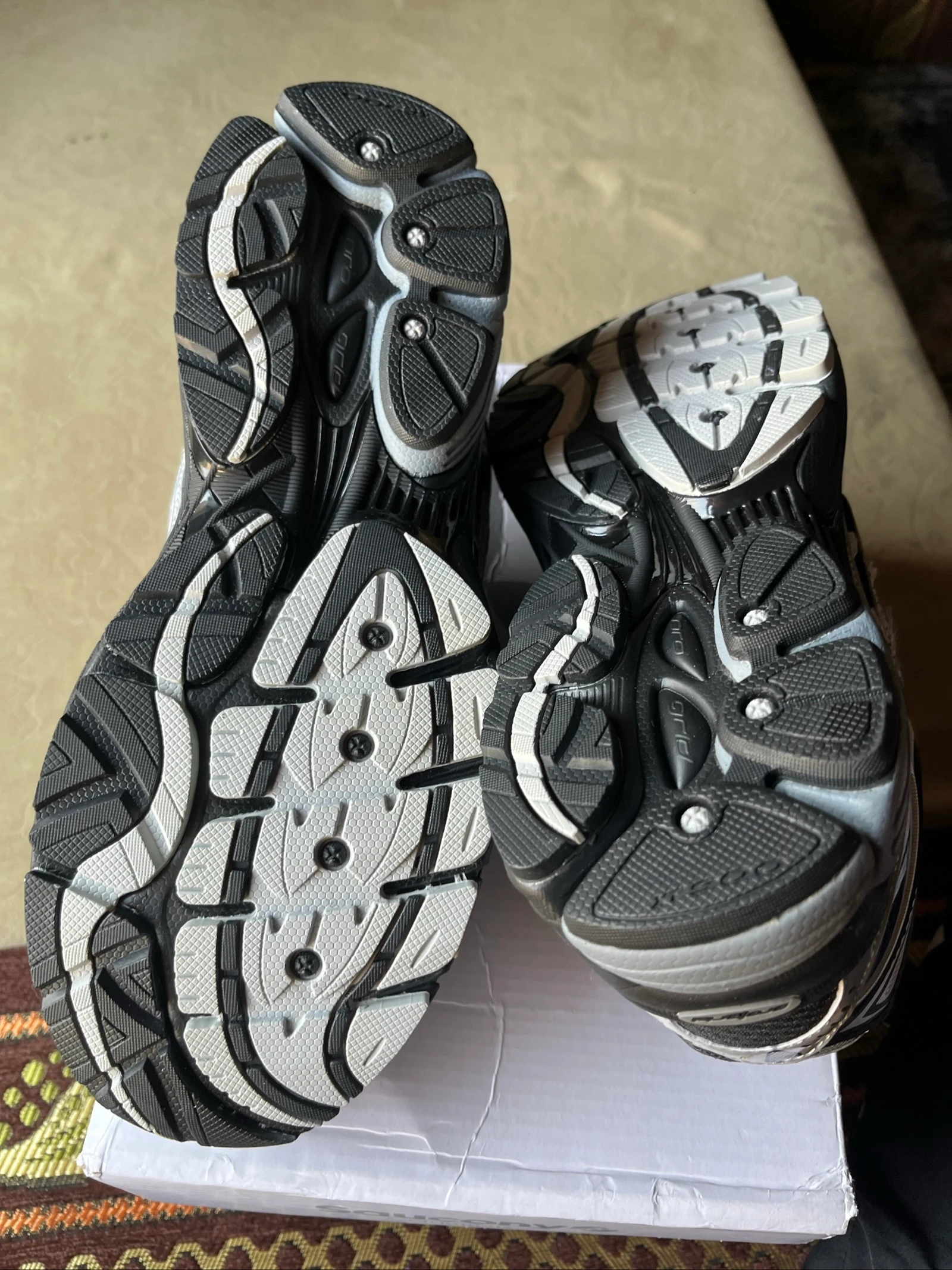 Saucony ProGrip Omni 9 Noir Gris – photo 4